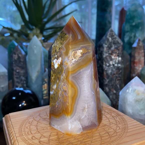 🎄SALE🎄River Agate Crystal Tower! - Picture 4 of 9